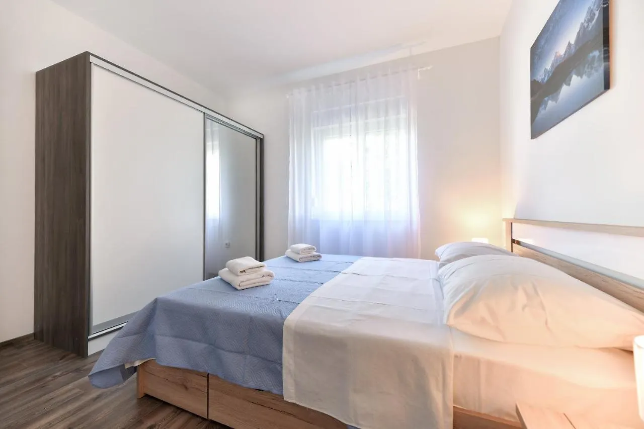 Apartmani J&M Sukošan クロアチア