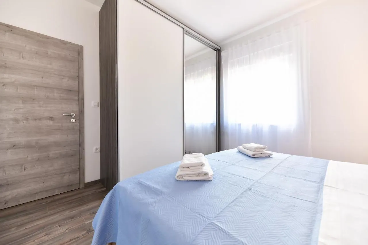 Apartmani J&M Sukošan クロアチア